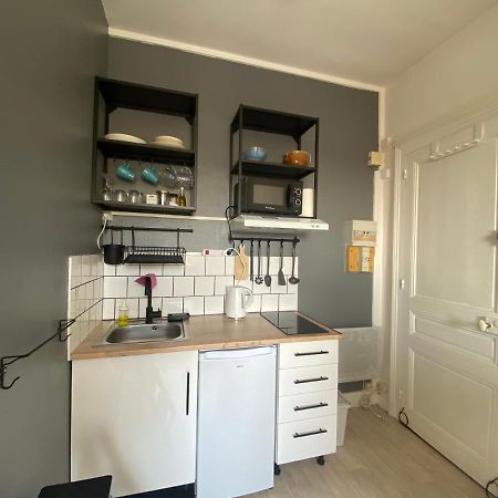 Petit Studio Confortable Pour Deux Personnes - 037 Руан Екстериор снимка